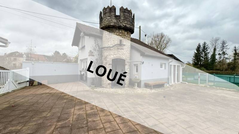 À louer Charmant meublé 2 pièces avec terrasse à Keskastel