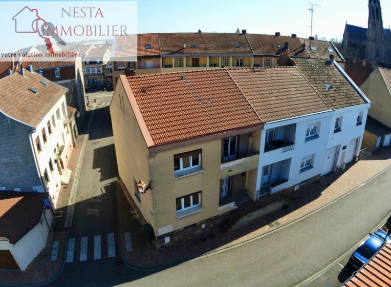 Maison de ville sur la Commune de SARRALBE avec jardin et Garage