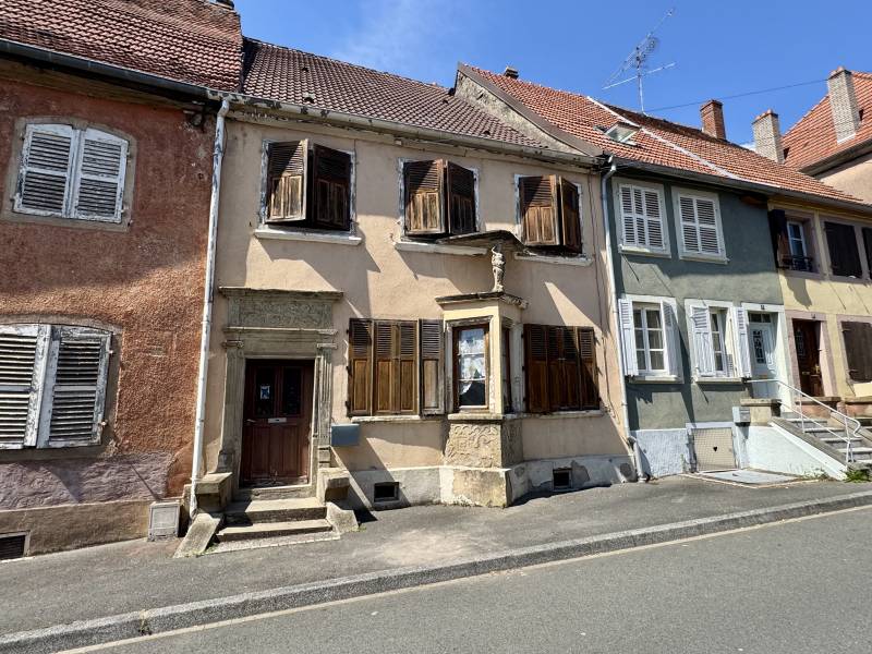 Maison de caractère du XVIIIe siècle à rénover Centre-ville de Sarre-Union
