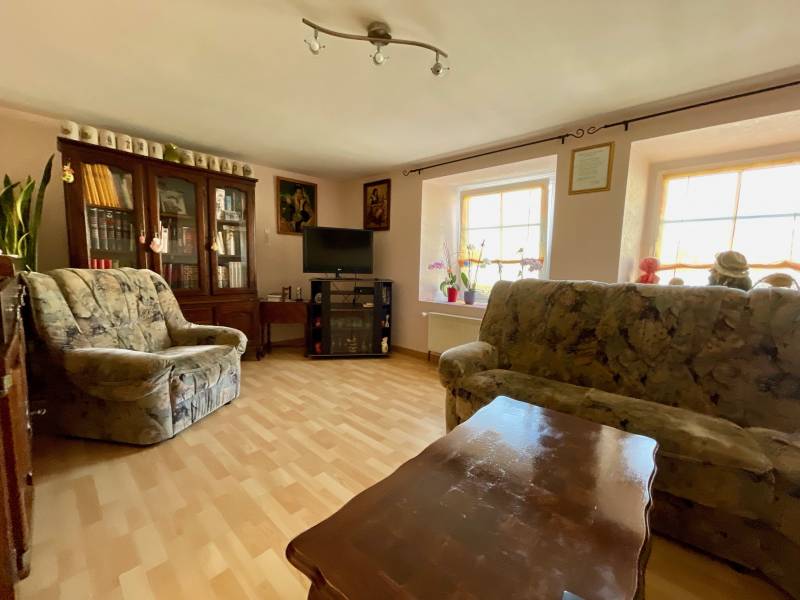 3 PIÈCES 122 M² CHARMANTE MAISON DE VILLAGE AU CENTRE DE SARRE UNION DE 122M2